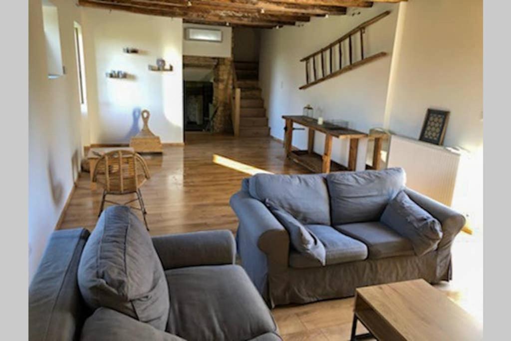 Chez Renou Et Prosperou Maison Typique Du Sarladait Saint-Genies Eksteriør bilde