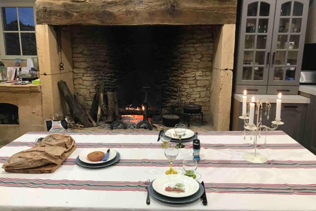Chez Renou Et Prosperou Maison Typique Du Sarladait Saint-Genies Eksteriør bilde
