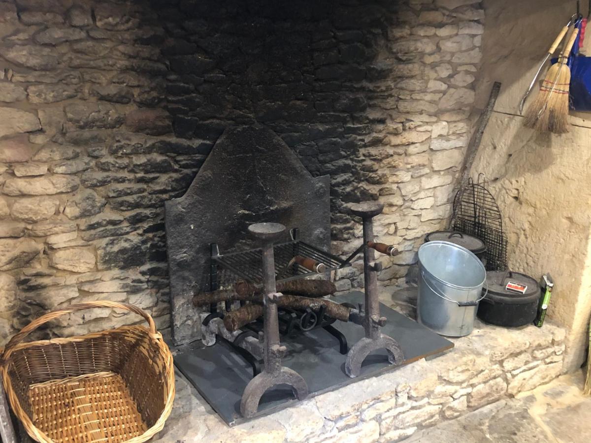 Chez Renou Et Prosperou Maison Typique Du Sarladait Saint-Genies Eksteriør bilde