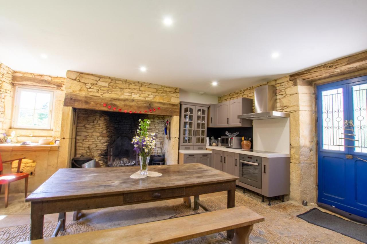 Chez Renou Et Prosperou Maison Typique Du Sarladait Saint-Genies Eksteriør bilde