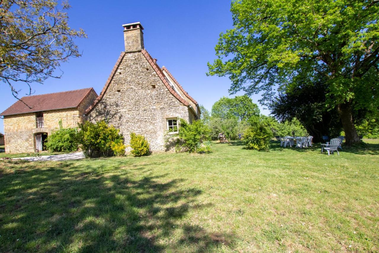 Chez Renou Et Prosperou Maison Typique Du Sarladait Saint-Genies Eksteriør bilde